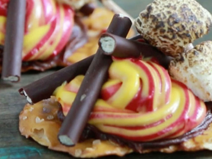 Pretzel Crisps Bonfire Bites